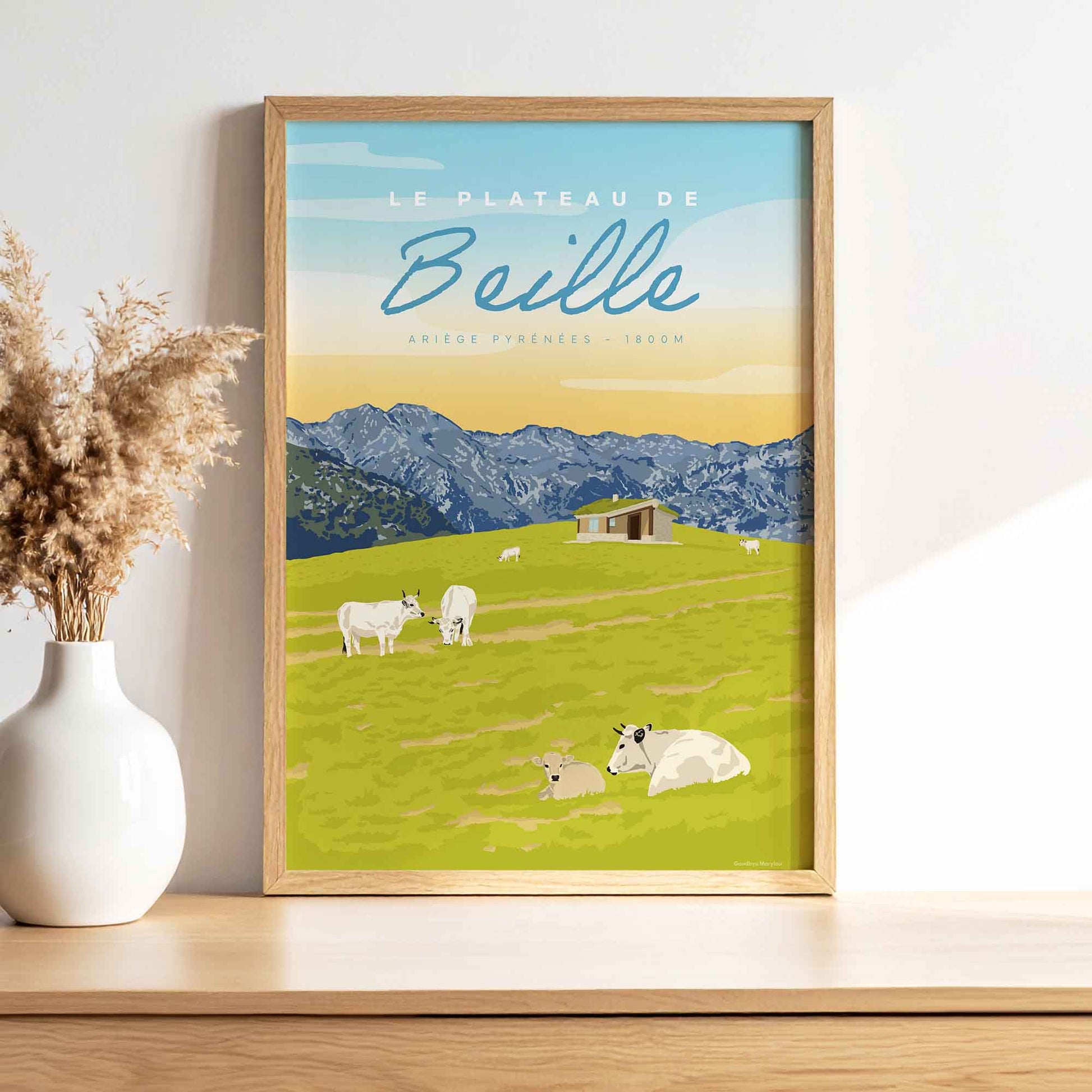Affiche illustrant la transhumance au plateau de Beille en ete, posée sur une commode en bois 