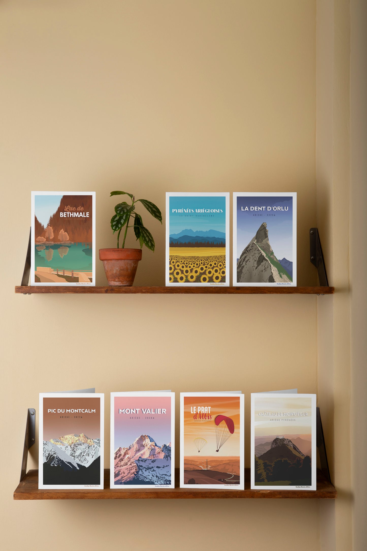 Collection complète de cartes postales illustrées de l'Ariège, paysages et sommets des Pyrénées par Goodbye Marylou.