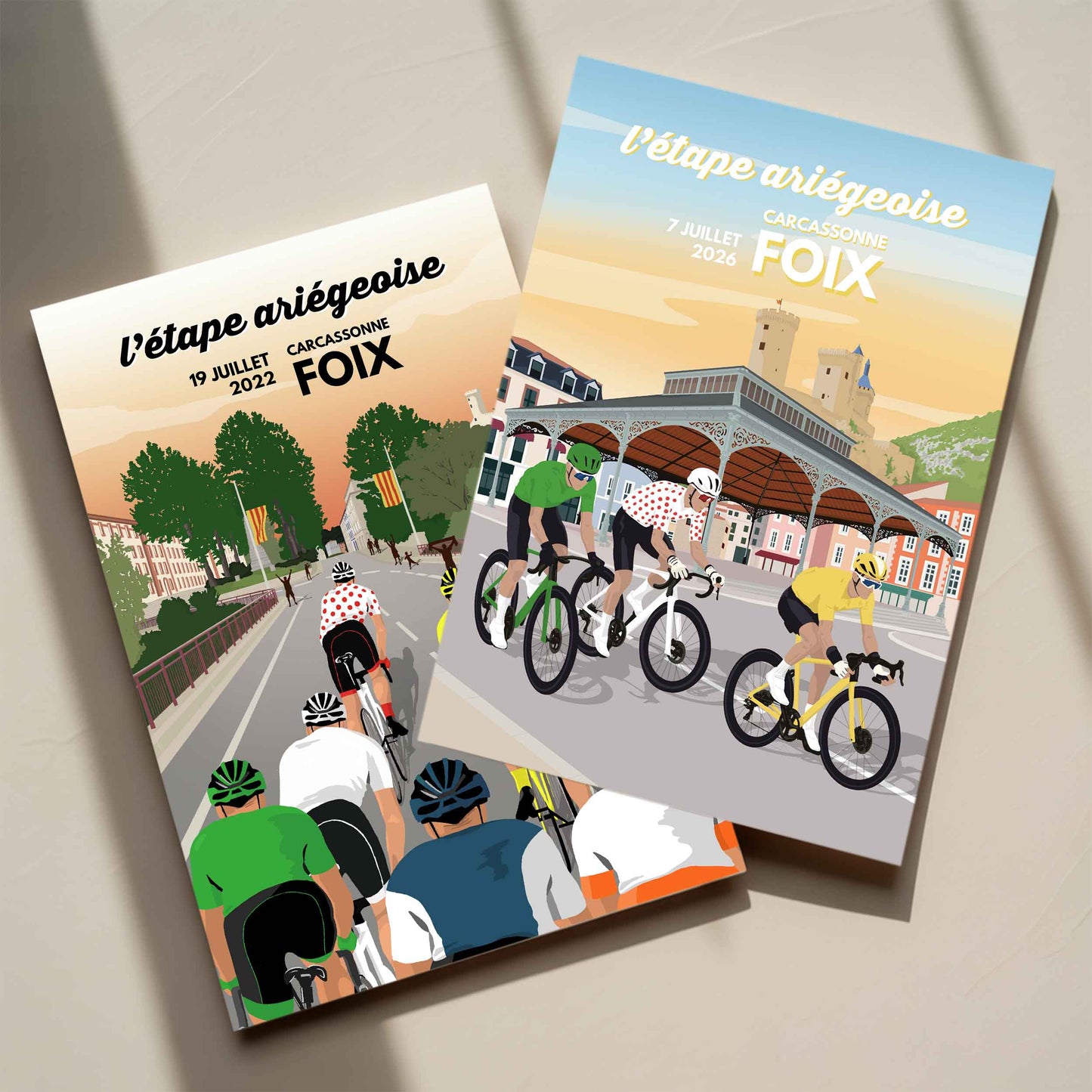 Duo d'illustrations Foix ville d'arrivée : pack collector regroupant les deux affiches de cyclisme vintage 2022 et 2026.