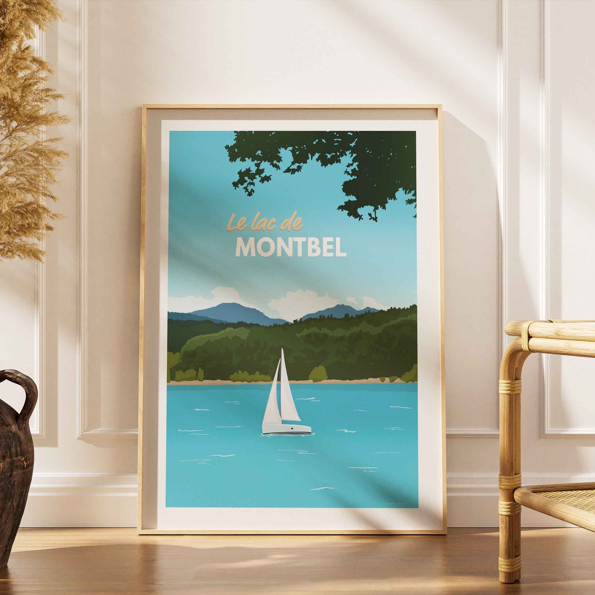 Illustration des eaux cristallines du lac de Montbel entouré de verdure